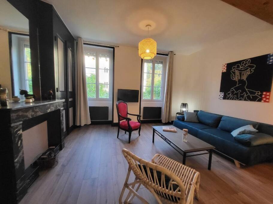 O Bon'Endroit - Appartement Confort - Centre Ville Виен Екстериор снимка